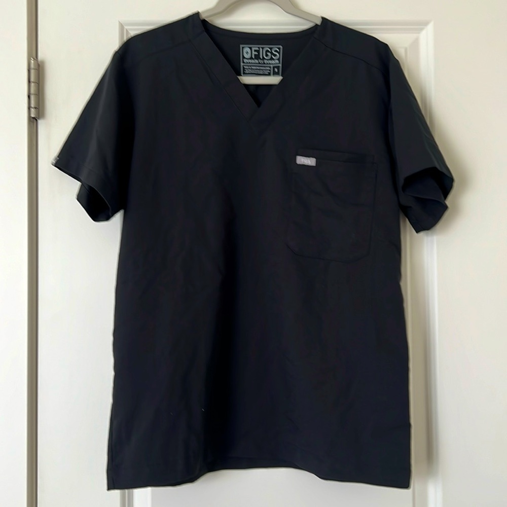 FIGS Women's Catarina One Pocket Scrub Top